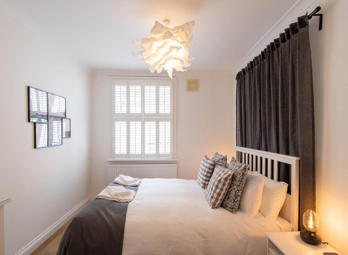 Stylish Apartment Close To The Sea Brighton Bagian luar foto